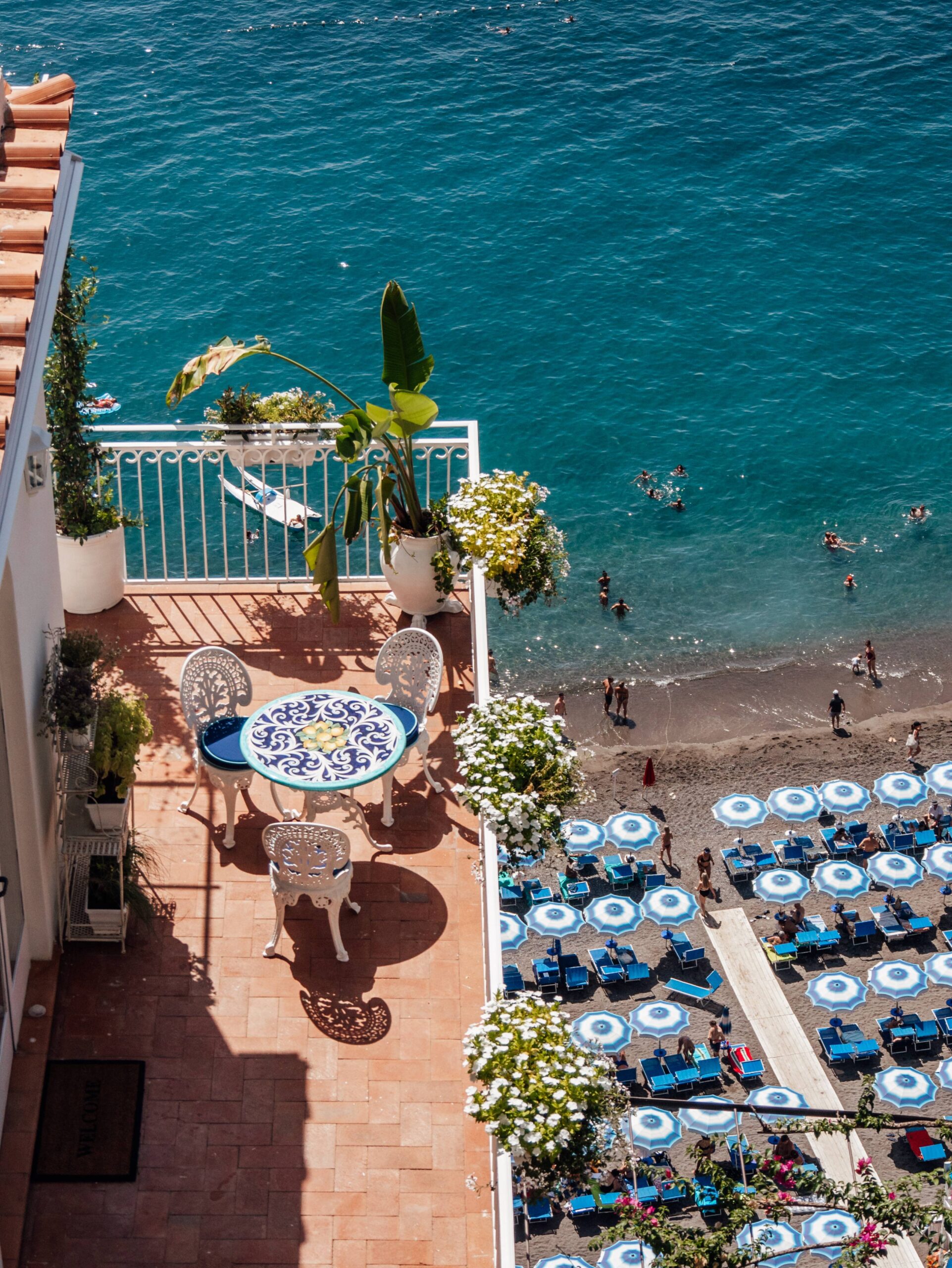 plage côte amalfitaine terrasse